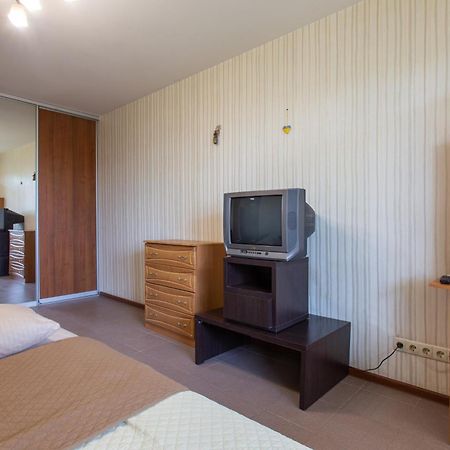 Apartment On 23 Serpnya Κχαρκίβ Εξωτερικό φωτογραφία