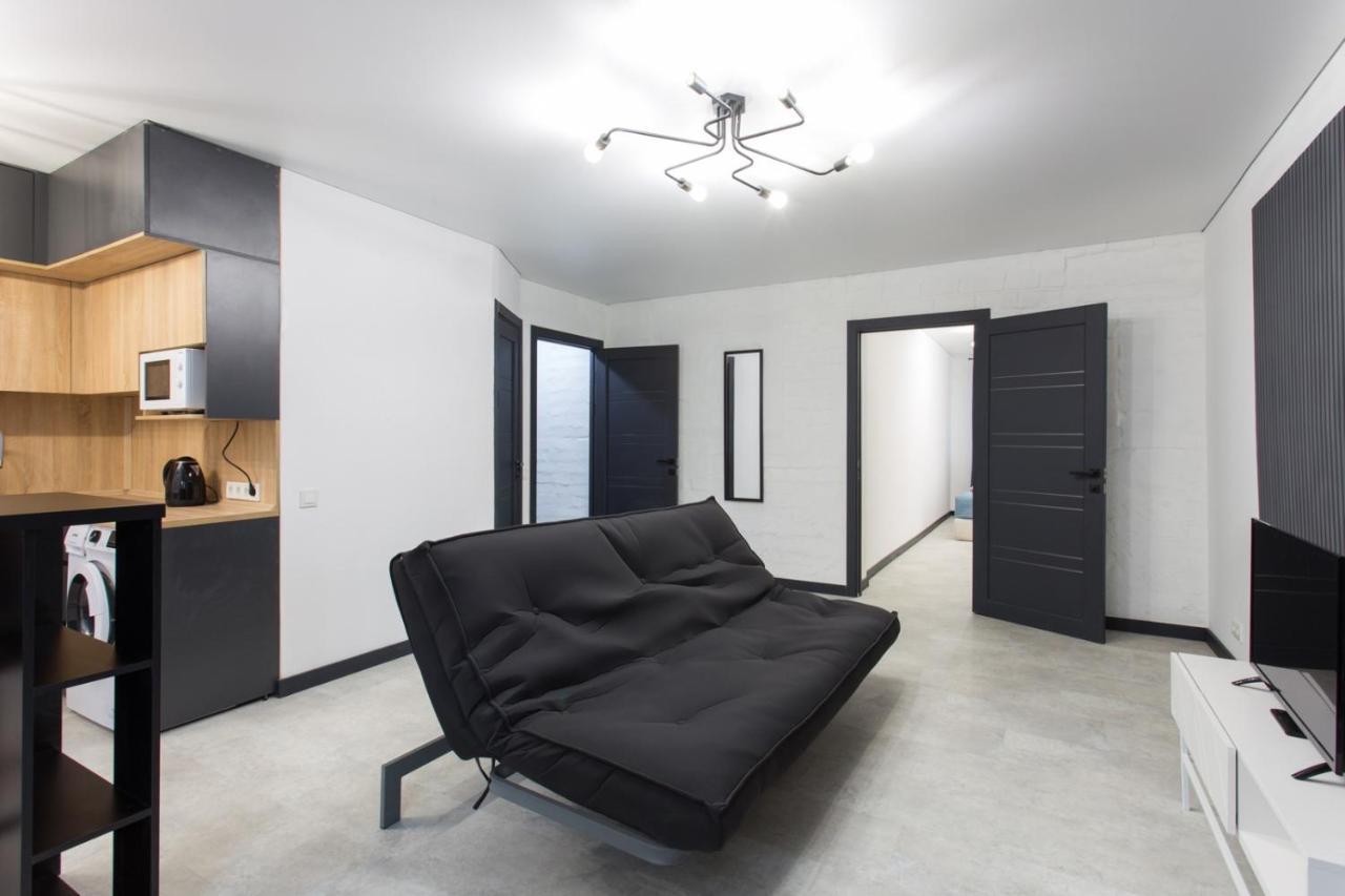 Apartment On 23 Serpnya Κχαρκίβ Εξωτερικό φωτογραφία