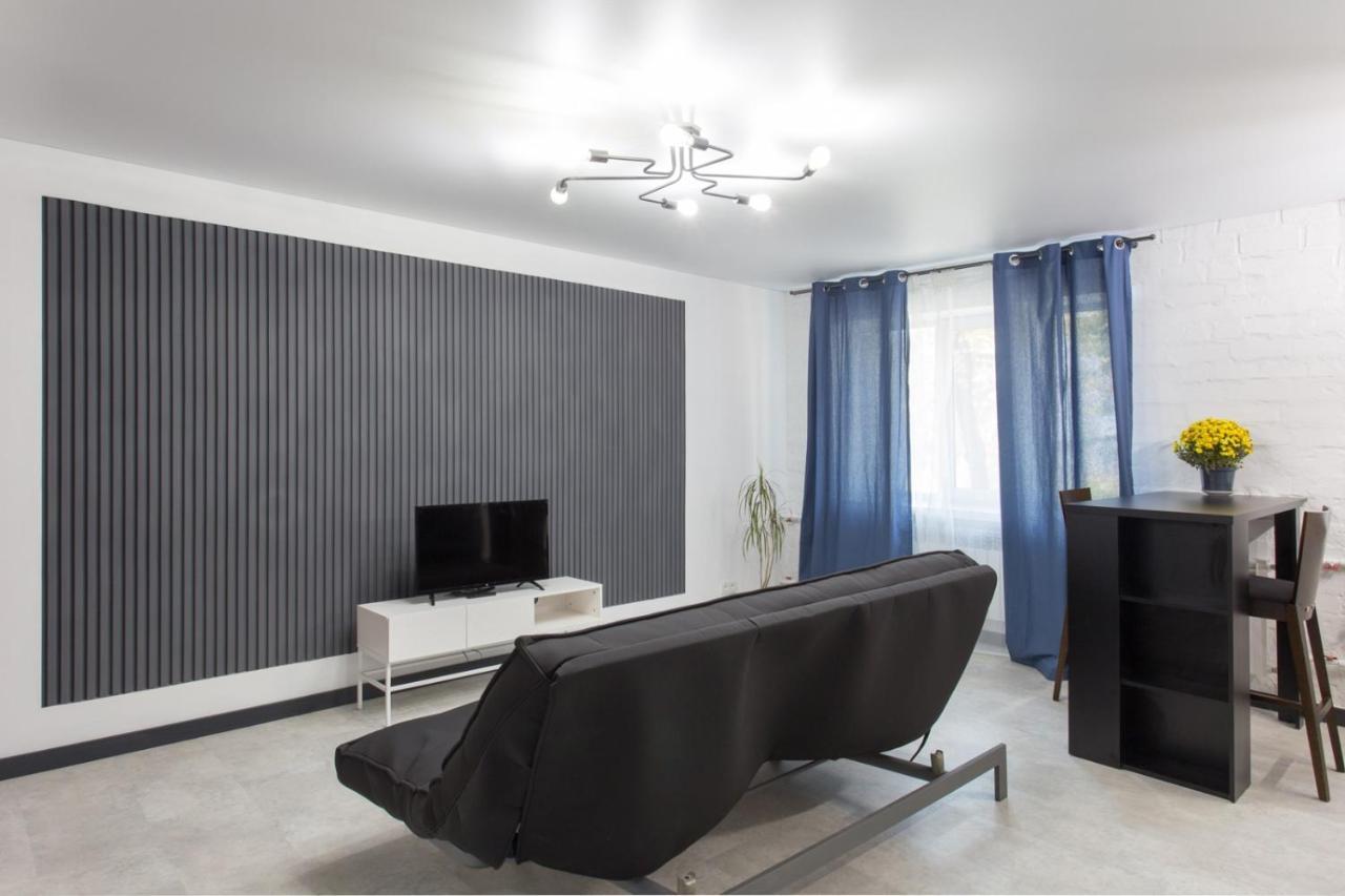 Apartment On 23 Serpnya Κχαρκίβ Εξωτερικό φωτογραφία