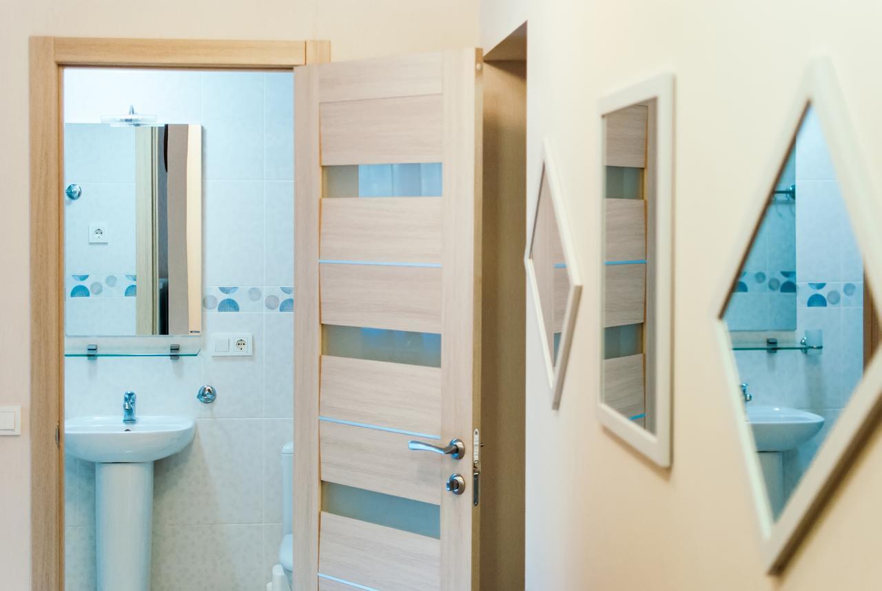 Apartment On 23 Serpnya Κχαρκίβ Εξωτερικό φωτογραφία